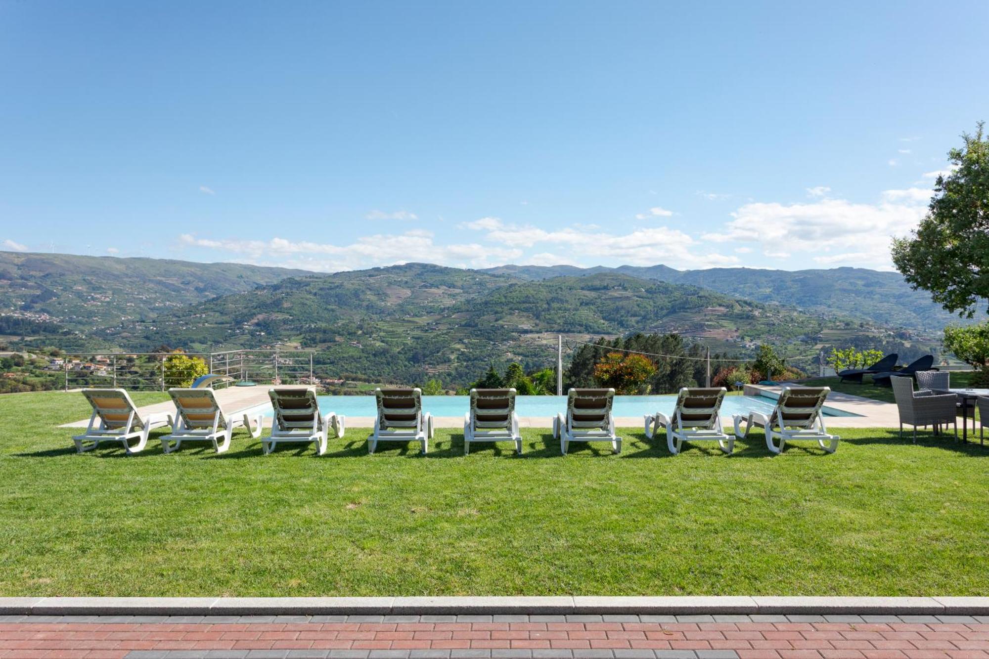 Spacious Villa Pool & Douro View By Host Wise Santa Marinha do Zêzere Extérieur photo